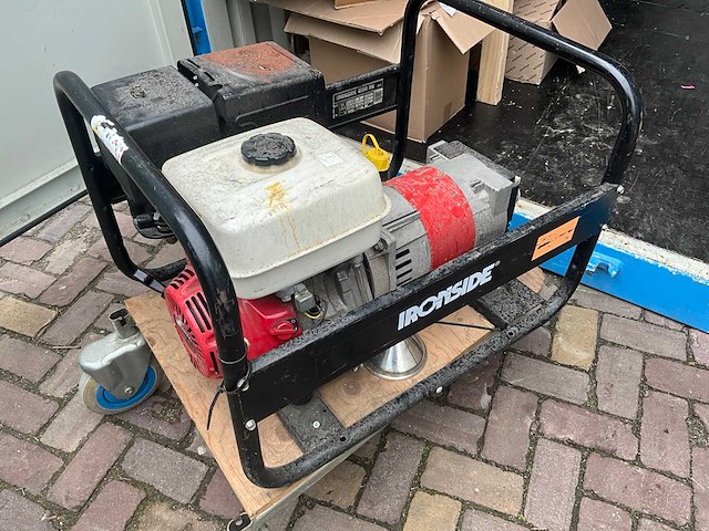 Ironside - 4000 hv - stroomgenerator honda gx270 - afbeelding 1 van  3