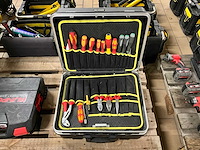 Ironside gereedschapskoffer met handgereedschap - afbeelding 1 van  6