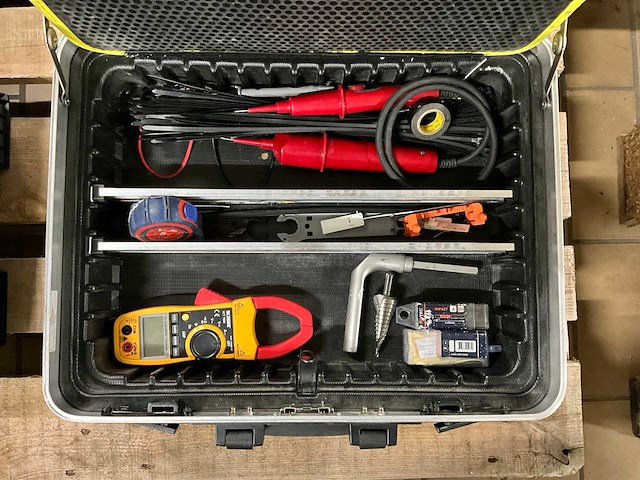 Ironside gereedschapskoffer met handgereedschap - afbeelding 5 van  6