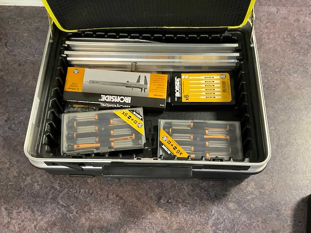 Ironside gevulde servicekoffer - afbeelding 1 van  1