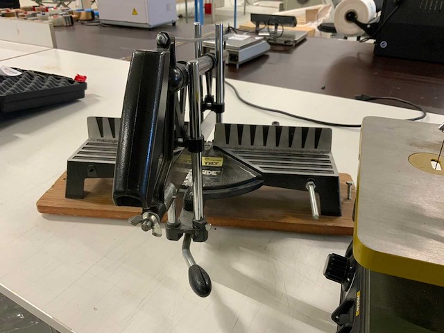 Ironside, proxxon zaagmachine en handzaag (2x) - afbeelding 5 van  9