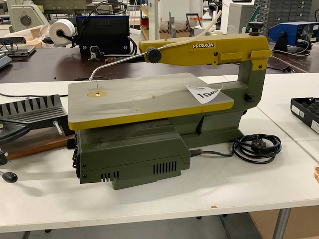 Ironside, proxxon zaagmachine en handzaag (2x) - afbeelding 7 van  9