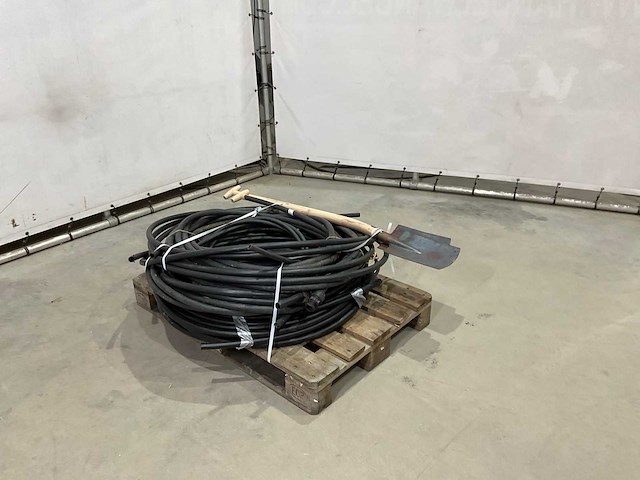 Irrigatie slangen en spaden - afbeelding 2 van  6