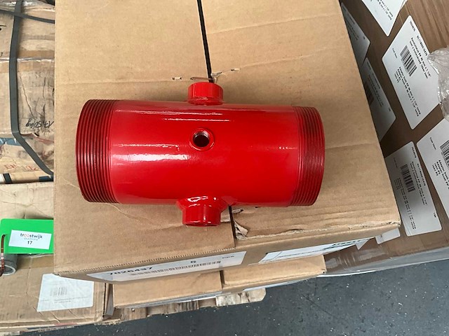 Irritec coated pipe red 3” x 3” 2 × 3/4” female thread meststofinjectie-/fertigatie-unit behuizing (48x) - afbeelding 2 van  6