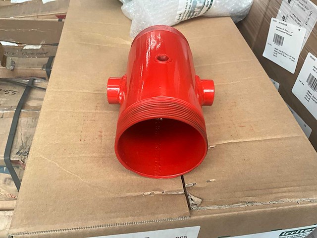 Irritec coated pipe red 3” x 3” 2 × 3/4” female thread meststofinjectie-/fertigatie-unit behuizing (48x) - afbeelding 3 van  6