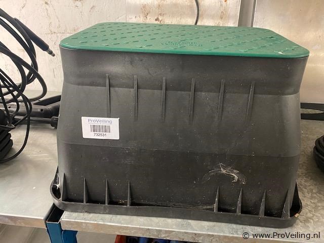 Irritec controlle put pe ( klein scheurtje in onderbak ) - afbeelding 1 van  1