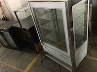 Isa - crystol tower - gebaksvitrine - afbeelding 1 van  4