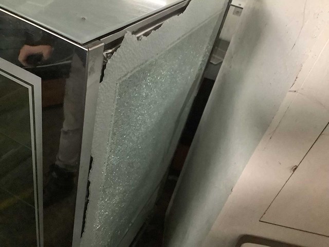 Isa - crystol tower - gebaksvitrine - afbeelding 4 van  4