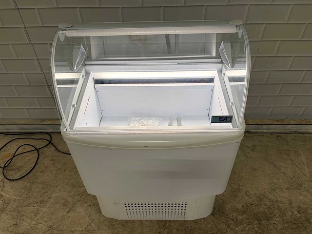 Isa - gel eco fiji - schepijs vitrine mobiel geremd ongebruikt - afbeelding 2 van  7