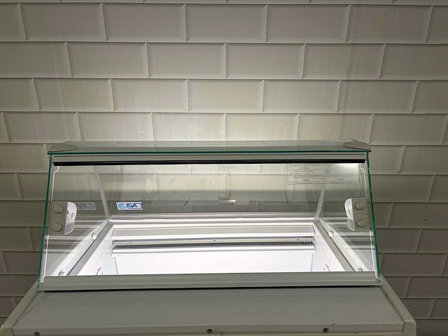 Isa - gel eco fiji - schepijs vitrine mobiel geremd ongebruikt - afbeelding 6 van  7