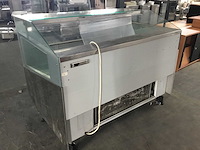 Isa - schepijs vitrine - afbeelding 4 van  5