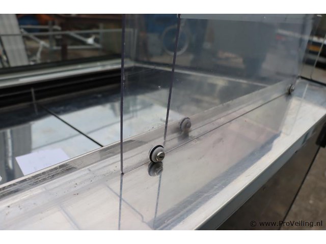Isa italy ijsvitrine model vetrinati kelly zonder koelmotor - afbeelding 6 van  9