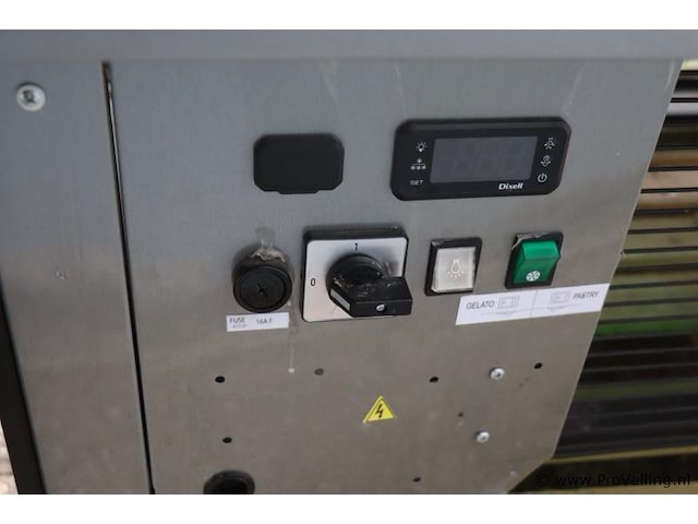 Isa italy ijsvitrine model vetrinati kelly zonder koelmotor - afbeelding 6 van  9