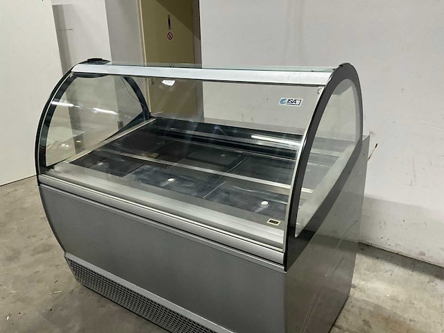 Isa millennium schepijsvitrine - afbeelding 9 van  12