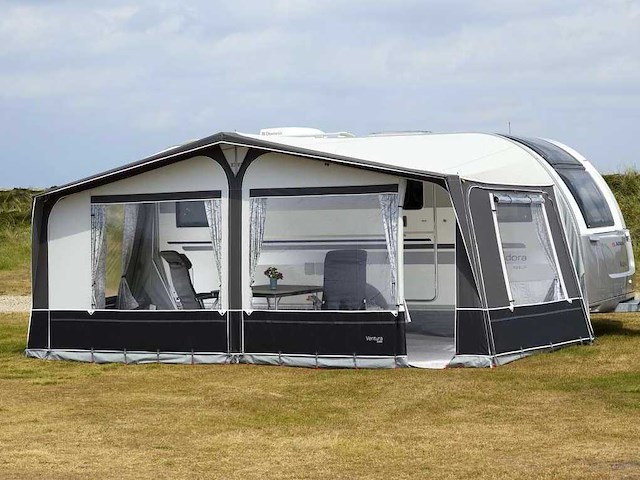 Isabella ventura pacific d300 voortent (950/962-975/989 cm) - afbeelding 1 van  17