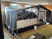 Isabella ventura pacific d300 voortent (950/962-975/989 cm) - afbeelding 11 van  17