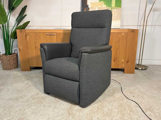 Isak electrische sta-op fauteuil - afbeelding 9 van  16