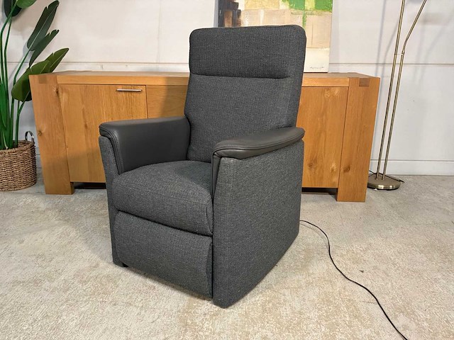 Isak electrische sta-op fauteuil - afbeelding 10 van  16