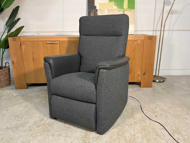 Isak electrische sta-op fauteuil - afbeelding 11 van  16