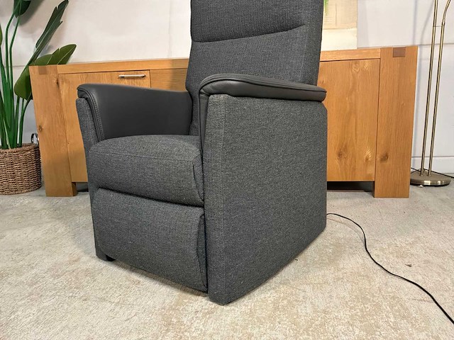 Isak electrische sta-op fauteuil - afbeelding 13 van  16