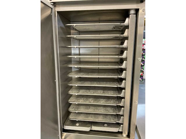 Iseco energis 12 réverible regenereerkast met tafel (4x) - afbeelding 2 van  14