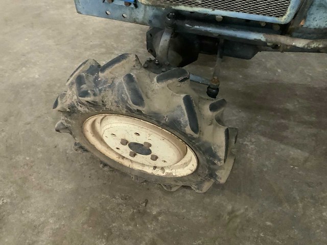 Iseiki t 1210 minitractor - afbeelding 5 van  15