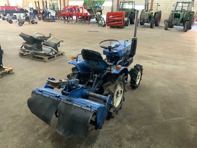 Iseiki t 1210 minitractor - afbeelding 10 van  15