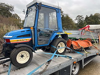 Iseki 315 minitractor met diverse aanbouwdelen en aanhanger - afbeelding 1 van  26