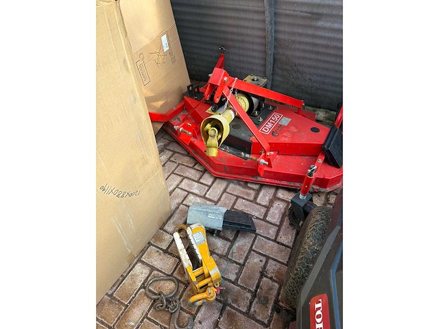 Iseki 315 minitractor met diverse aanbouwdelen en aanhanger - afbeelding 26 van  26