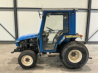 Iseki 320 compacttractor - afbeelding 5 van  6
