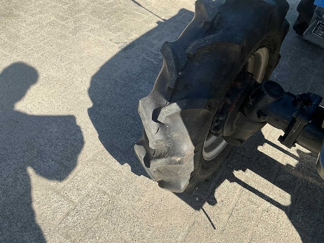 Iseki geas 33 vierwielaangedreven mini landbouwtractor - afbeelding 9 van  18