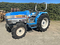 Iseki geas 33 vierwielaangedreven mini landbouwtractor - afbeelding 1 van  18