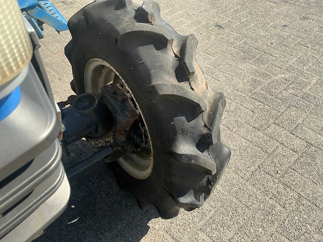 Iseki geas 33 vierwielaangedreven mini landbouwtractor - afbeelding 8 van  18