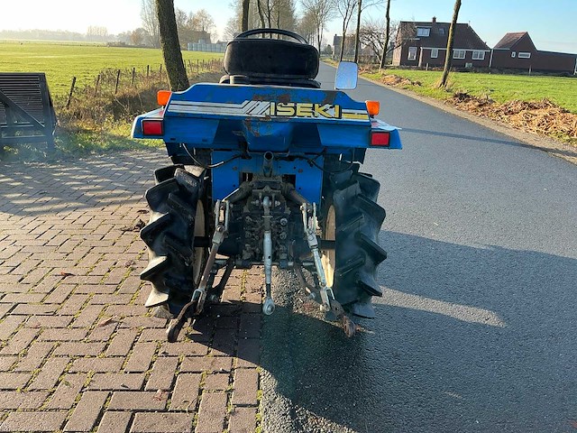 Iseki landhope 125 vierwielaangedreven landbouwtractor - afbeelding 11 van  25