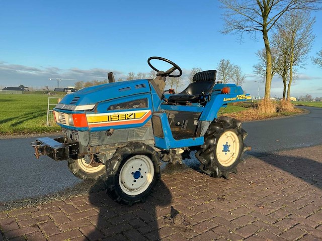 Iseki landhope 125 vierwielaangedreven landbouwtractor - afbeelding 1 van  25