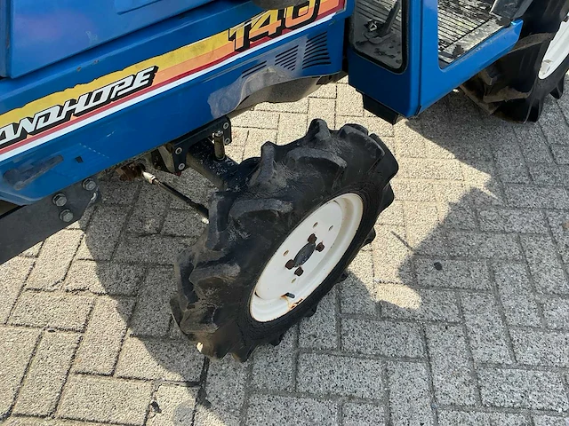 Iseki landhope 140 ( 4wd ) minitractor - afbeelding 3 van  14