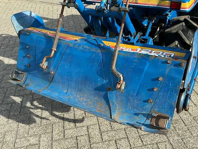 Iseki landhope 140 ( 4wd ) minitractor - afbeelding 6 van  14