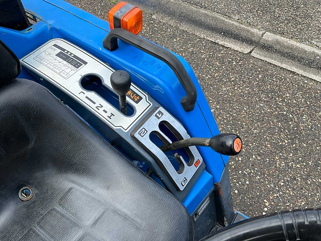 Iseki landhope 155 4wd minitractor - afbeelding 11 van  25