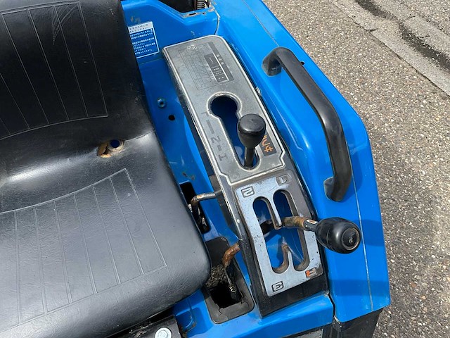Iseki landhope 155 4wd minitractor - afbeelding 10 van  24