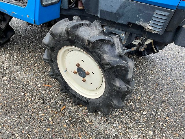 Iseki landhope 155 4wd minitractor - afbeelding 12 van  25