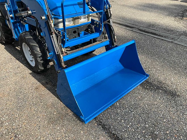 Iseki landhope 175 4wd minitractor met voorlader - afbeelding 6 van  28