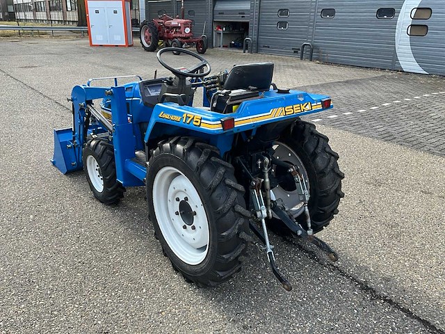 Iseki landhope 175 4wd minitractor met voorlader - afbeelding 23 van  28
