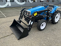Iseki landhope 217 4wd minitractor met voorlader - afbeelding 9 van  28