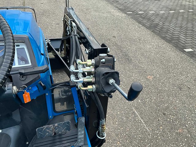 Iseki landhope 217 4wd minitractor met voorlader - afbeelding 13 van  28