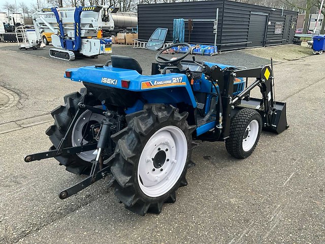 Iseki landhope 217 4wd minitractor met voorlader - afbeelding 24 van  28