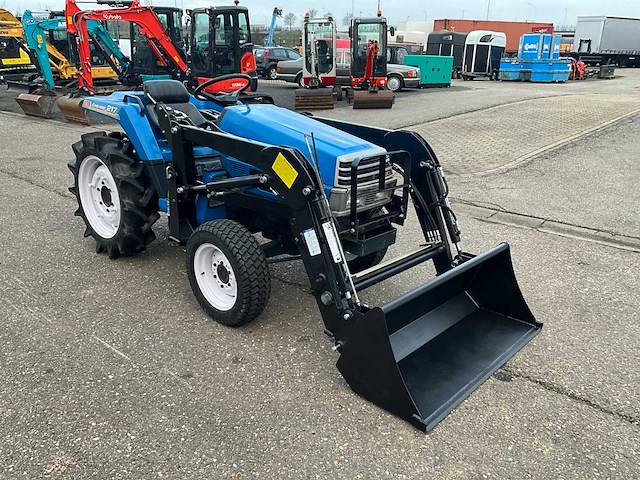 Iseki landhope 217 4wd minitractor met voorlader - afbeelding 26 van  28