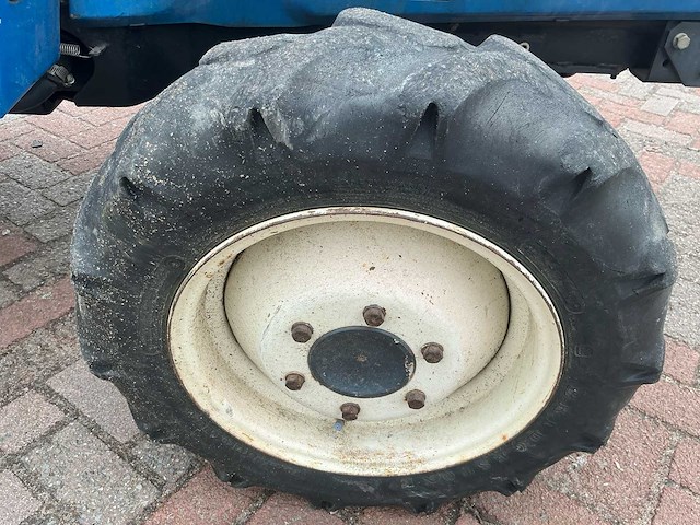 Iseki landhope tu180f smalspoor- en compacttractor - afbeelding 24 van  25