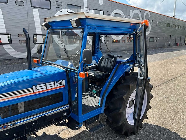 Iseki landleader 295 vierwielaangedreven landbouwtractor - afbeelding 13 van  37