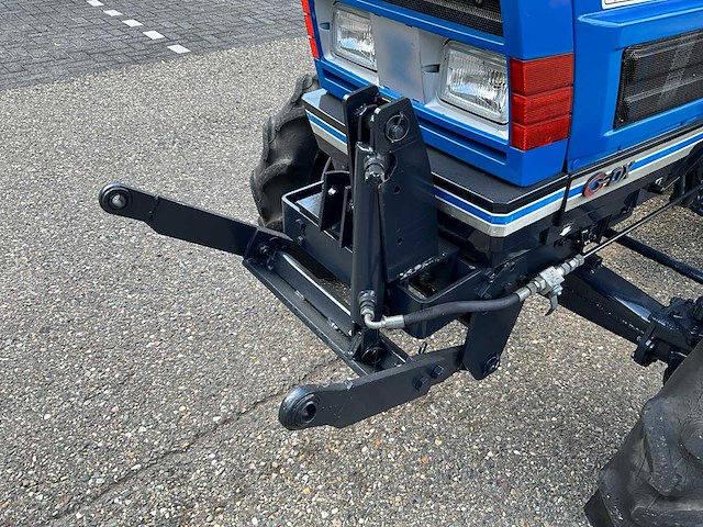 Iseki landleader 295 vierwielaangedreven landbouwtractor - afbeelding 5 van  37