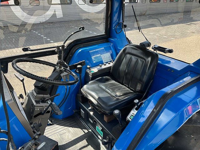 Iseki landleader 295 vierwielaangedreven landbouwtractor - afbeelding 14 van  37